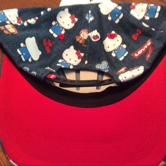 Levi’s HELLO KITTY denim hat - Picture 5 of 6